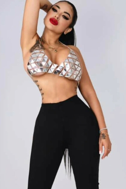 Escort Tailor Brooke