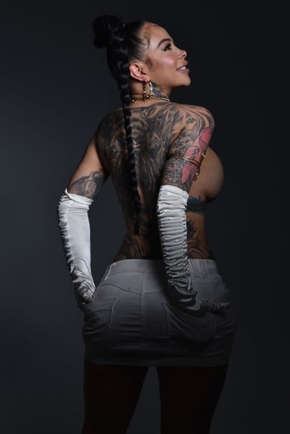 Escort Charlott Reyes